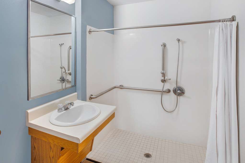 WoodSpring Suites Brownsville - thumb 12