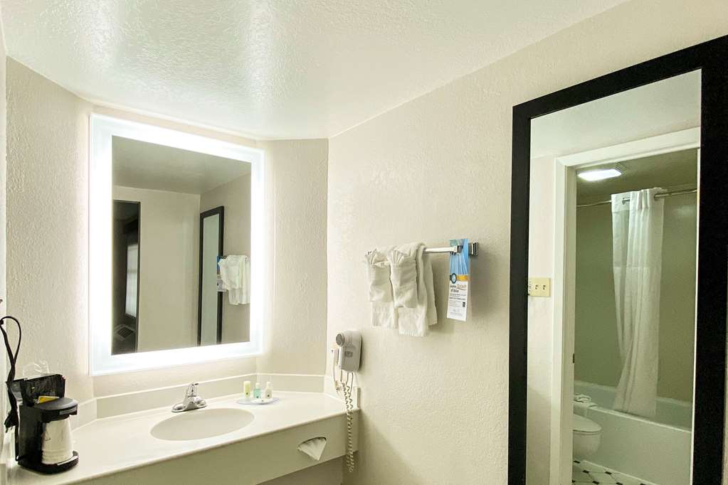 Quality Inn Harlingen - thumb 11