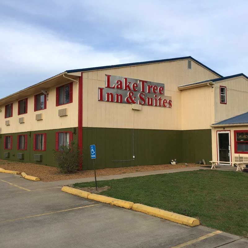 Laketree Inn & Suites Marion - thumb 0