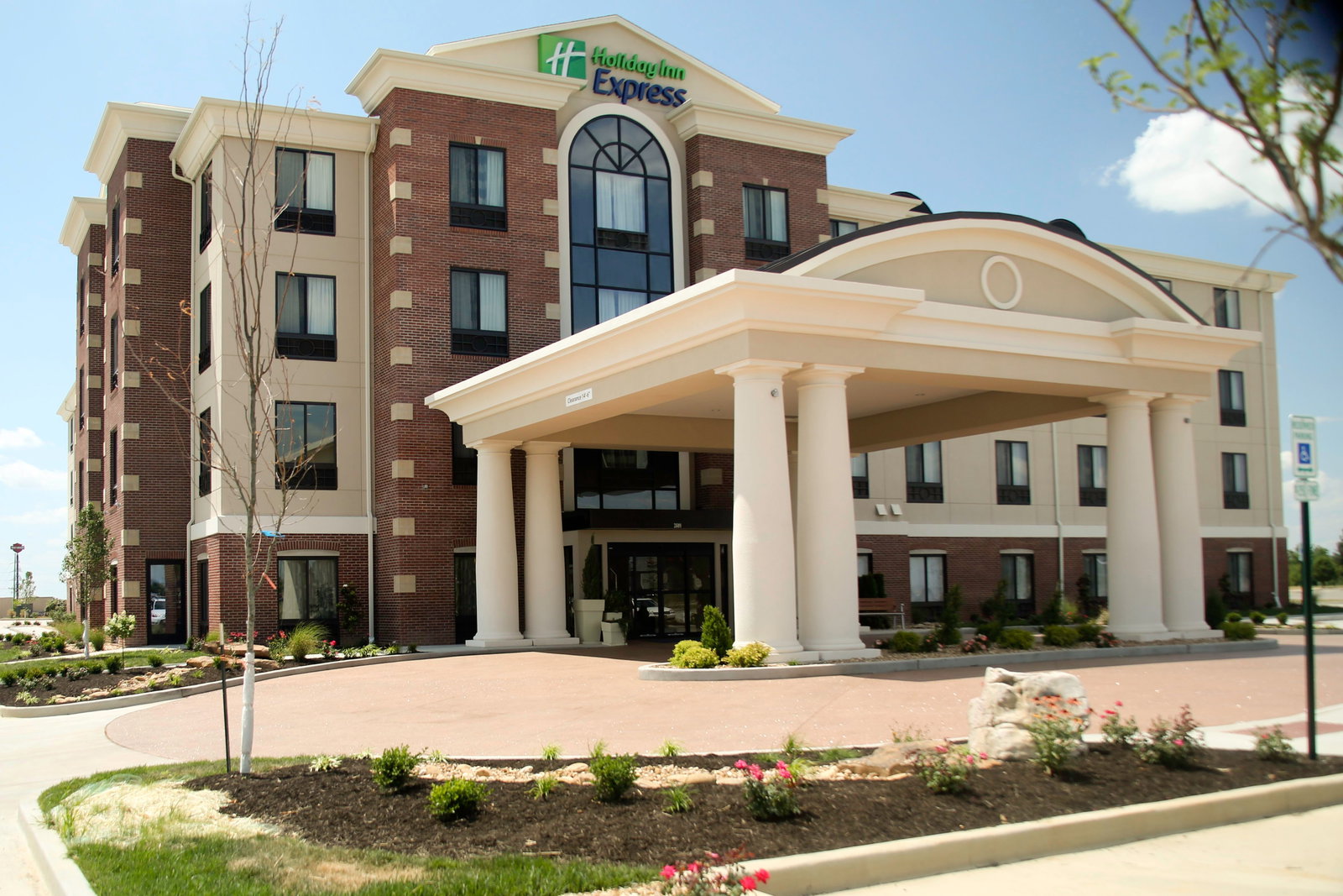 Holiday Inn Express Suites Marion - thumb 2