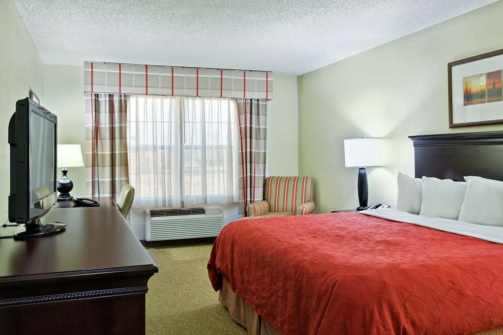 Country Inn & Suites Marion - thumb 4