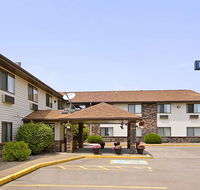 Days Inn  Suites Davenport East - Accommodation Michigan