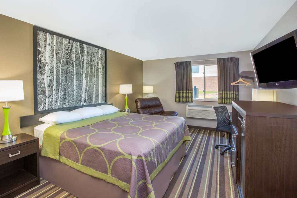 Super 8 Brookings - thumb 6