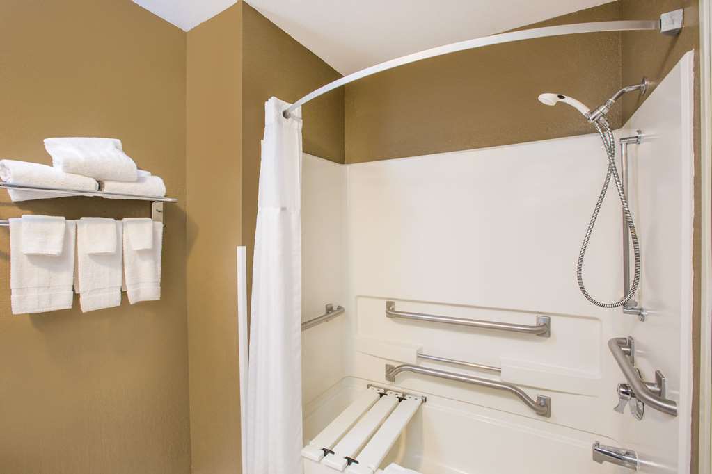 Super 8 Brookings - thumb 8