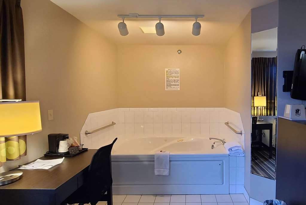 Super 8 Brookings - thumb 16