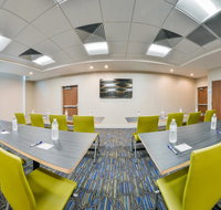 Holiday Inn Express  Suites Chadron - Accommodation Michigan