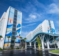 Surfside Inn  Suites at Universal's - Accommodation Michigan