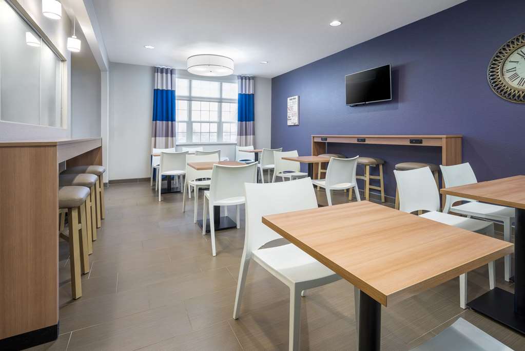 Microtel Inn & Suites Moorhead - thumb 9
