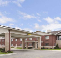 Super 8 Ava - Accommodation Michigan