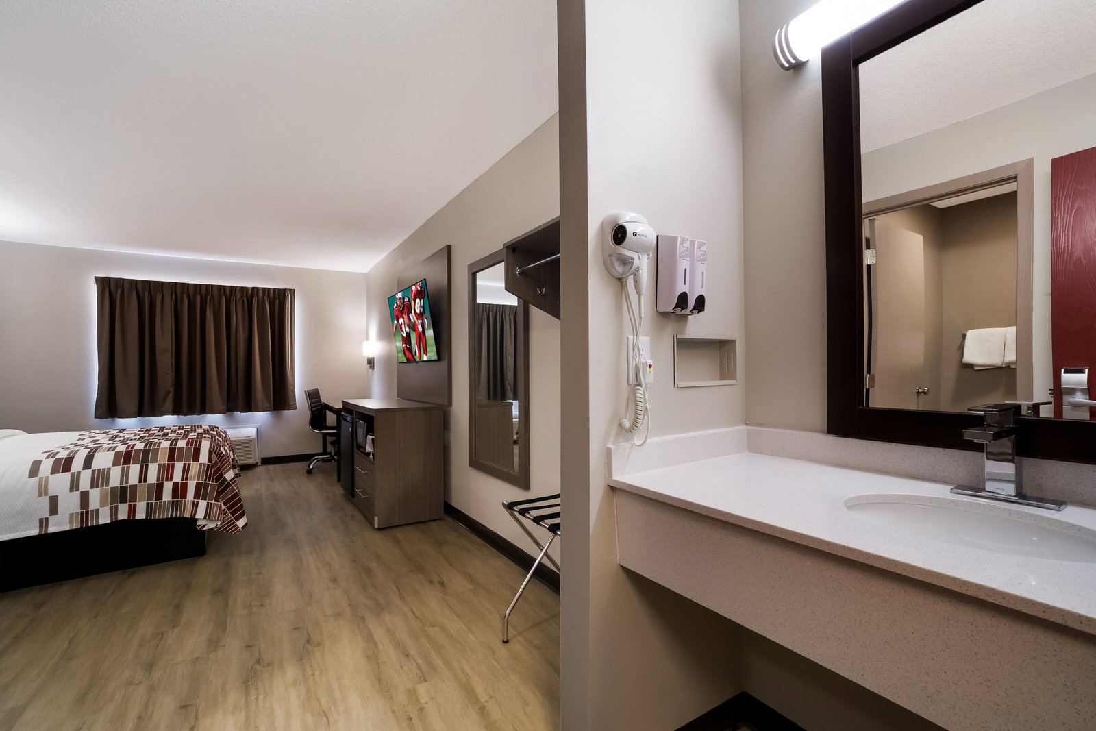 Red Roof Inn Marston - thumb 9