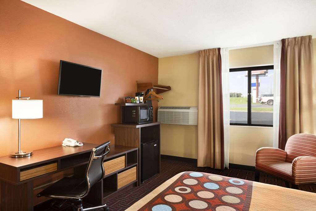 Super 8 Alton - thumb 8