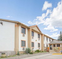 Super 8 Gardiner/Yellowstone Park Area - Accommodation Michigan