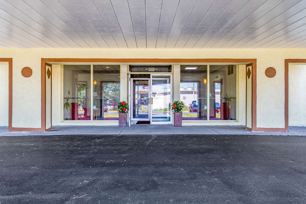 Suburban Studios - thumb 3