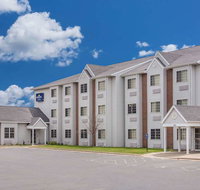 Microtel Inn/Suites by Wyndham Appleton - Accommodation Michigan