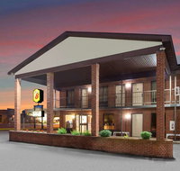Super 8 by Wyndham Sandusky - Accommodation Michigan
