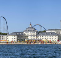 Hotel Breakers at Cedar Point - Accommodation Michigan