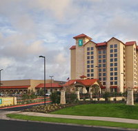 Embassy Suites Hotel  Conference Ctr - Accommodation Michigan