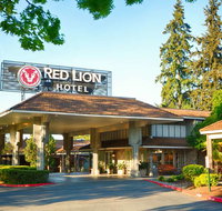 Red Lion Hotel Bellevue - Accommodation Michigan