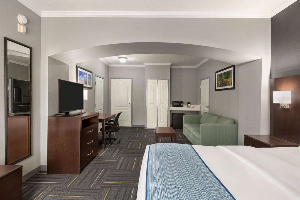 La Quinta Inn & Suites Dublin - thumb 7