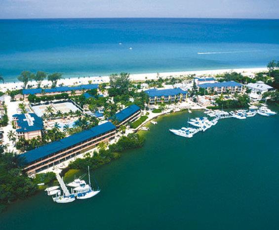 'Tween Waters Inn - thumb 4