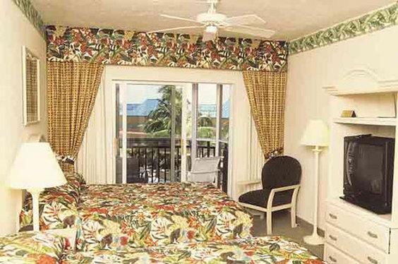 'Tween Waters Inn - thumb 6