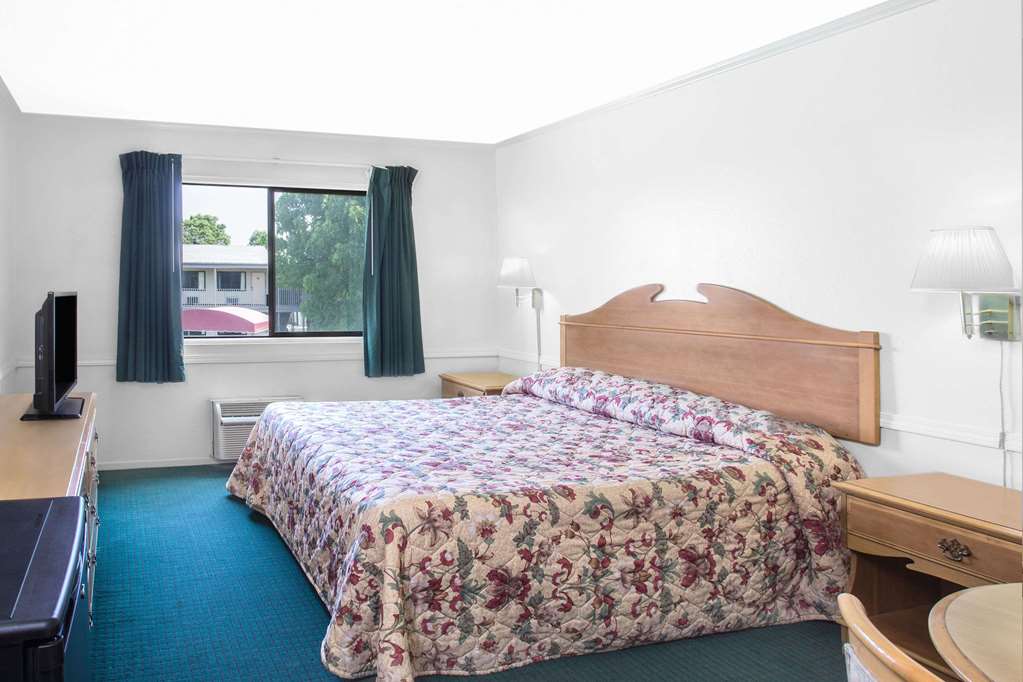 Knights Inn Pico Rivera - thumb 8