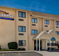 Baymont by Wyndham Farmington - Accommodation Michigan