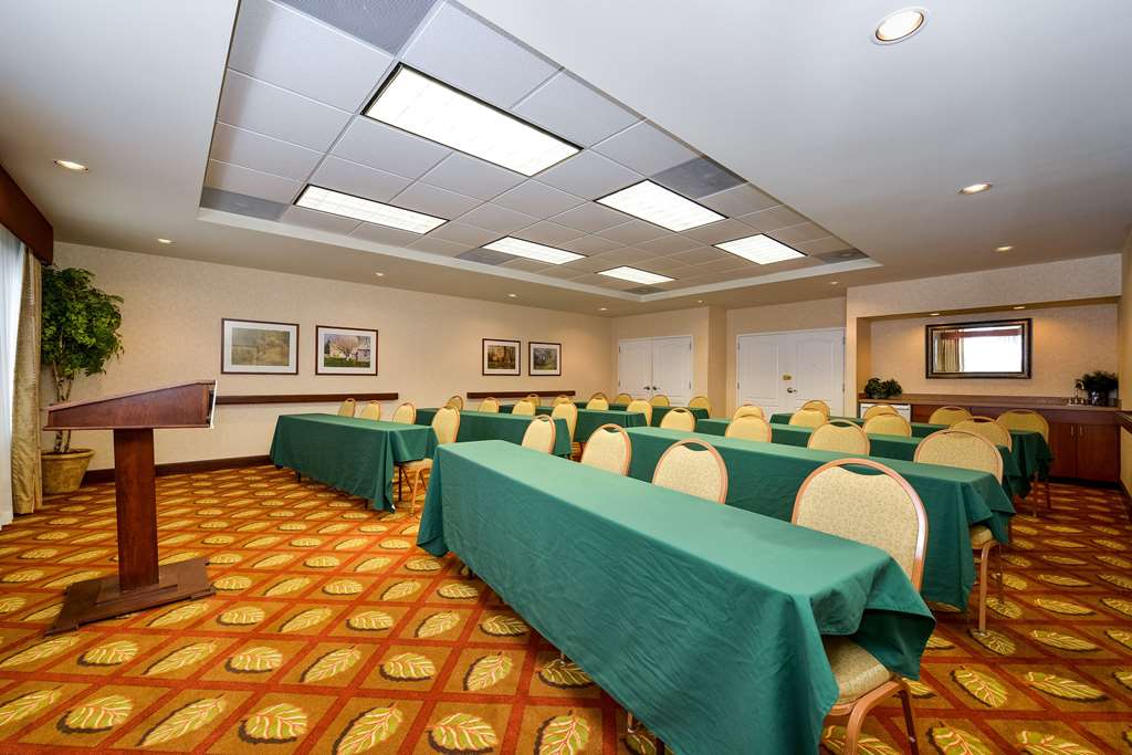 Comfort Inn & Suites - thumb 8