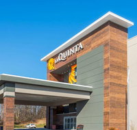 La Quinta Inn  Suites Aberdeen-APG - Accommodation Michigan