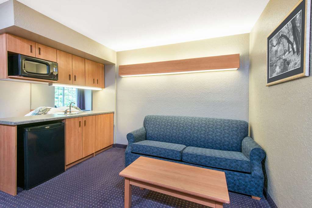 Microtel Inn & Suites By Wyndham - thumb 11