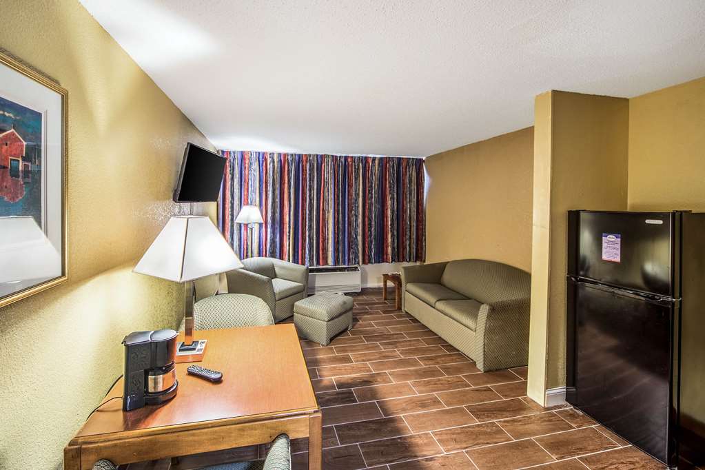 Suburban Studios Fort Wayne - thumb 8