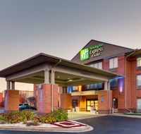 Holiday Inn Express  Suites - Accommodation Michigan
