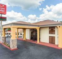 Econo Lodge Inn  Suites - Accommodation Michigan