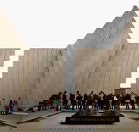 JFK Bus Tour with Oswald Rooming House optional CityPass - Accommodation Michigan