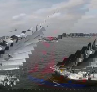 Harbor Sail on Summer Wind - Accommodation Michigan