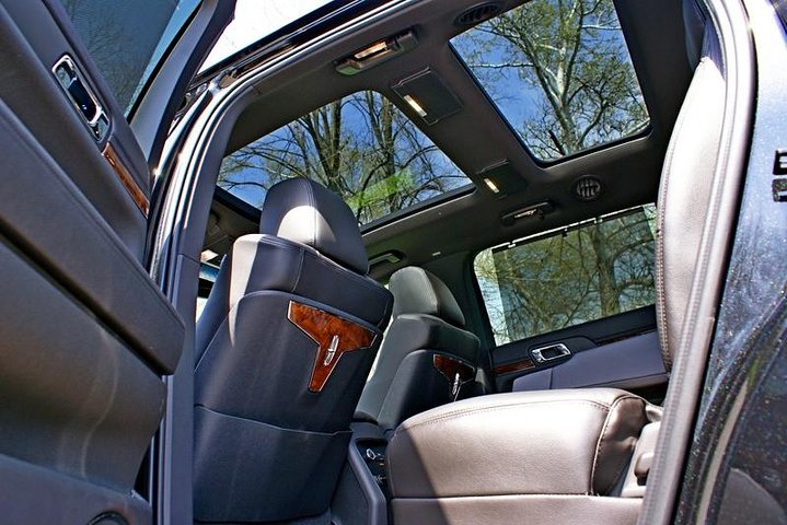 Midway Airport (Greet & Meet) To Chicago, Luxury Private Sedan, All Inclusive - thumb 2