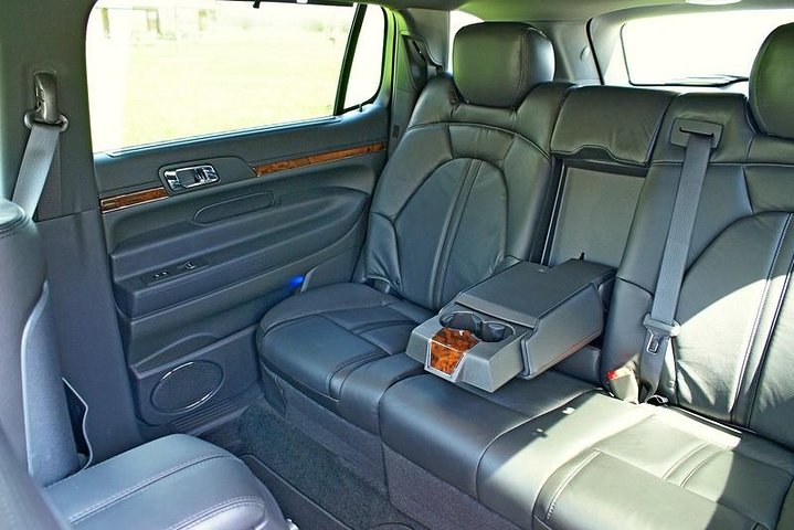 Midway Airport (Greet & Meet) To Chicago, Luxury Private Sedan, All Inclusive - thumb 4