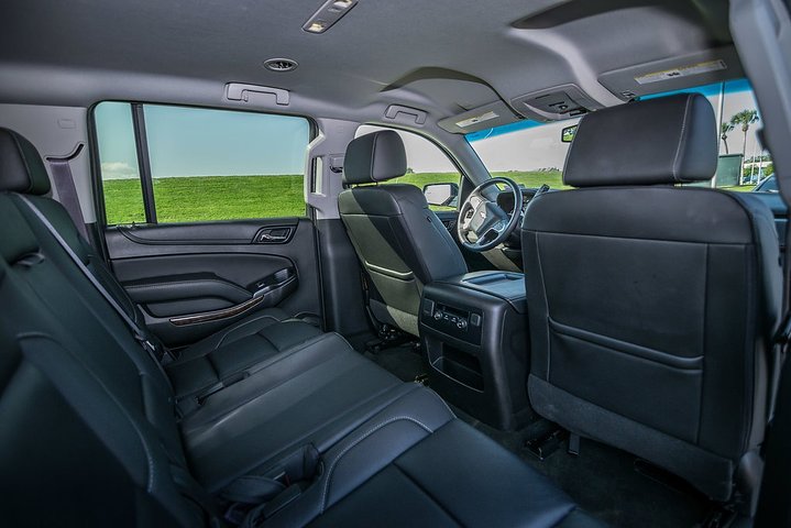 Grand Rapids Arrival Chauffeur Driven Airport Transfer - thumb 0