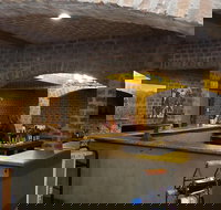 Ozark Craft Beverage - Wine  Shine Tour - Accommodation Michigan