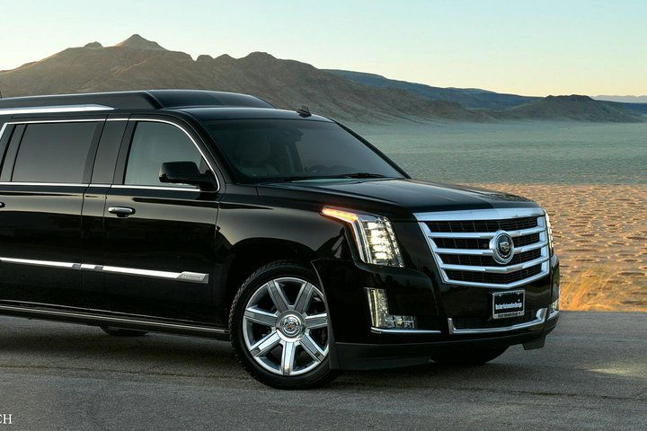 EWR Airport Transfers To Manhattan In Luxury Black SUV - thumb 2