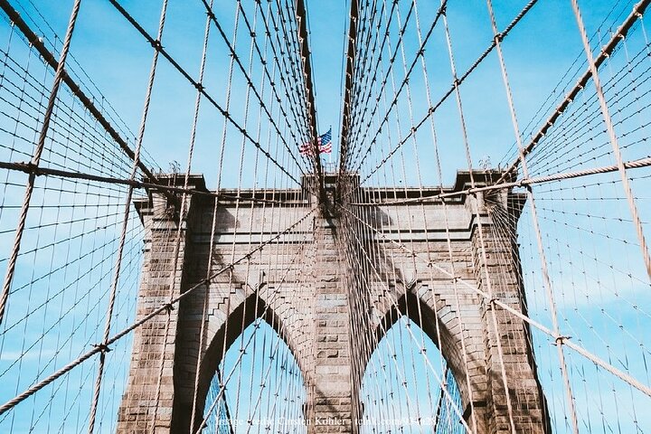 The Brooklyn Bridge And DUMBO Tour With A Private Guide - thumb 0