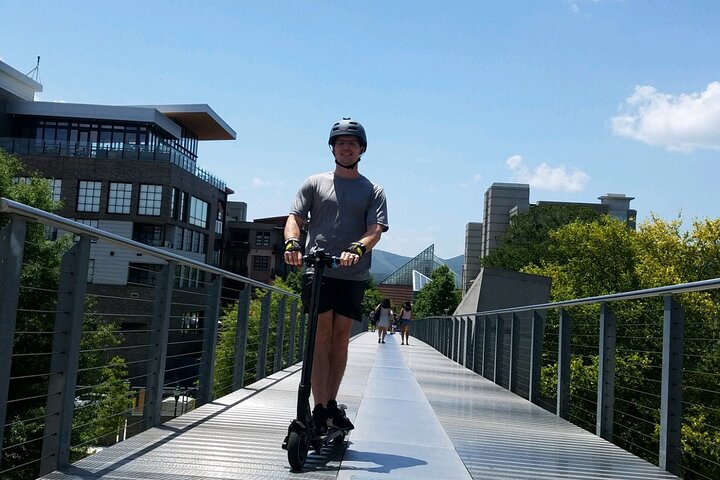 1-Hour Little Electric Vehicle Guided Tour Of Chattanooga In USA - thumb 3