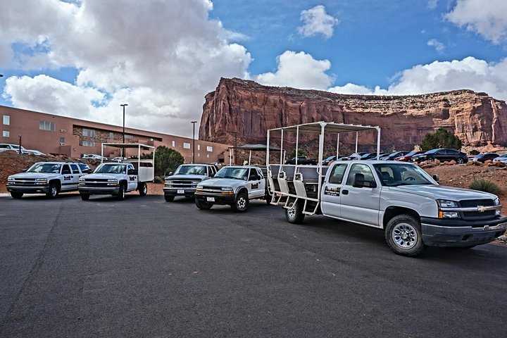 Cultural Tour Of Lower Monument Valley Tribal Park - thumb 4