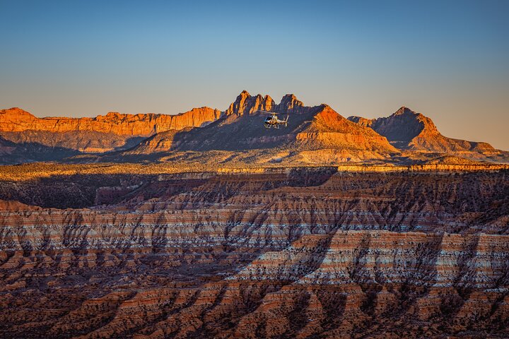 100 Mile Zion National Park Panoramic Helicopter Flight - thumb 4