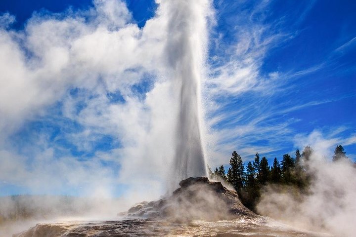 Two-Day Private Tour Of Yellowstone National Park - thumb 3